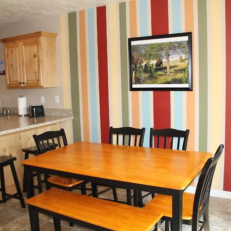 3 Queen Beds, 1 Twin Bed, 2 Rooms, 1 And A Half Bath, Self Check-In, Flexcation Equipped Idaho Falls Exterior photo