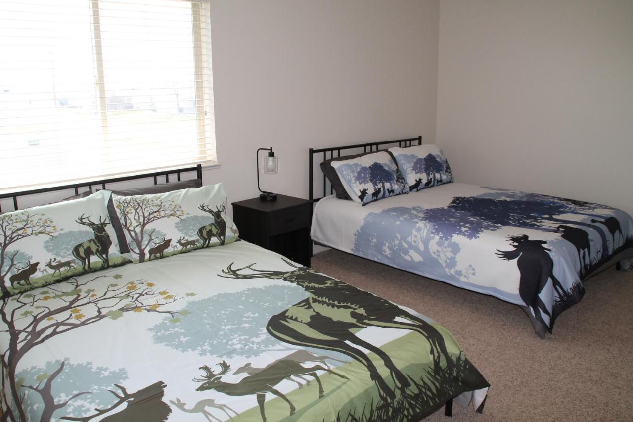 3 Queen Beds, 1 Twin Bed, 2 Rooms, 1 And A Half Bath, Self Check-In, Flexcation Equipped Idaho Falls Exterior photo